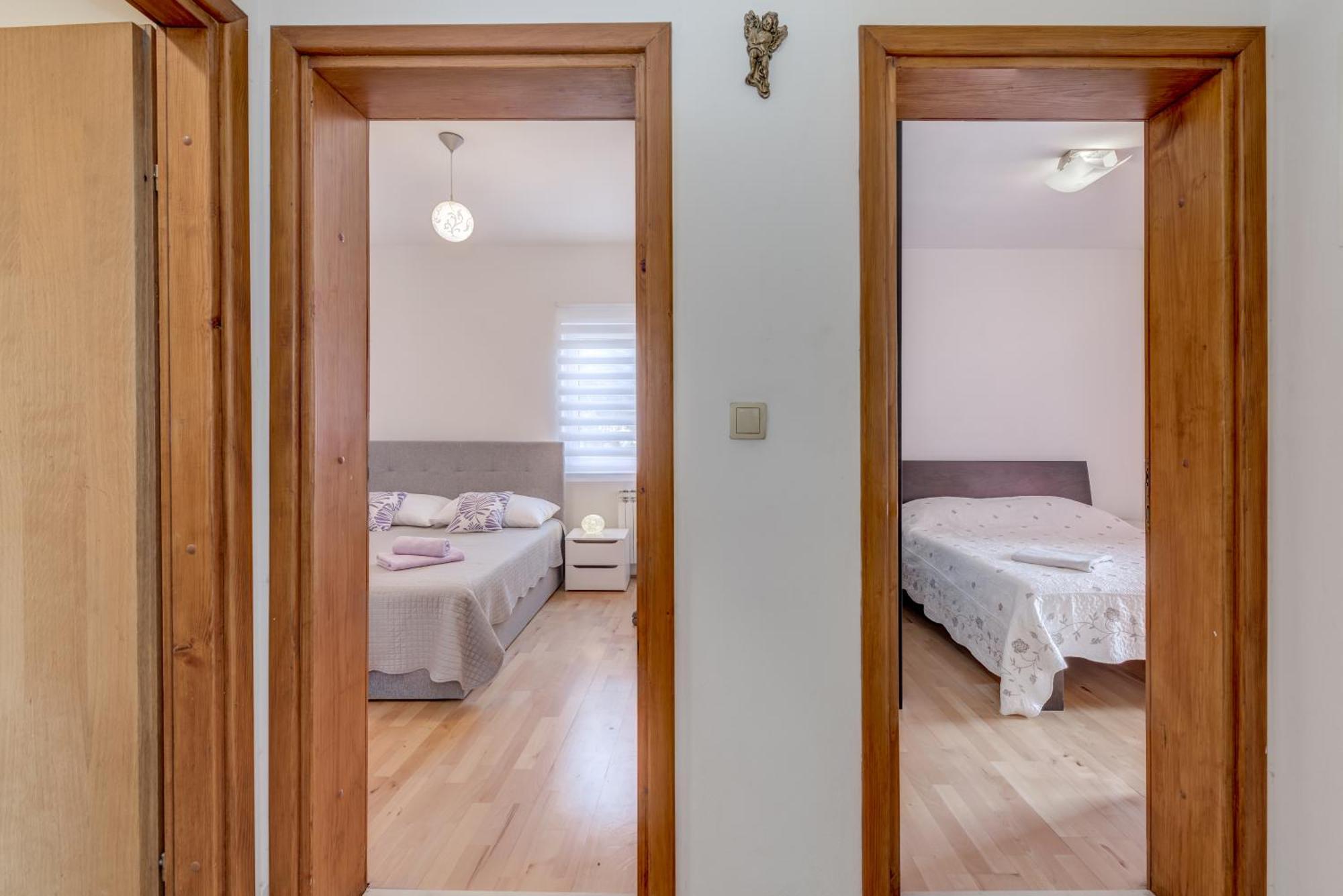 Apartment Krilo Jesenice Екстериор снимка