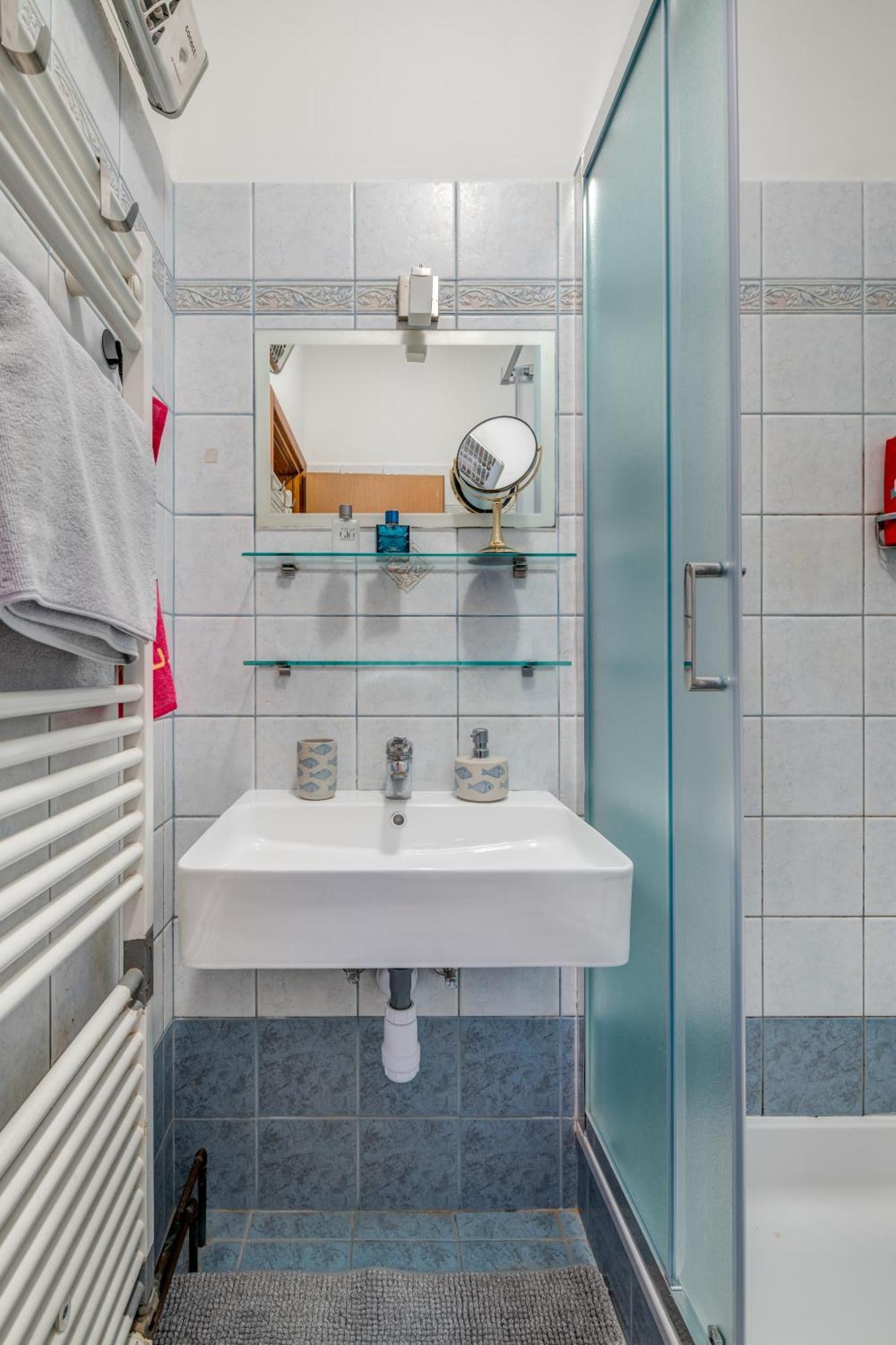 Apartment Krilo Jesenice Екстериор снимка