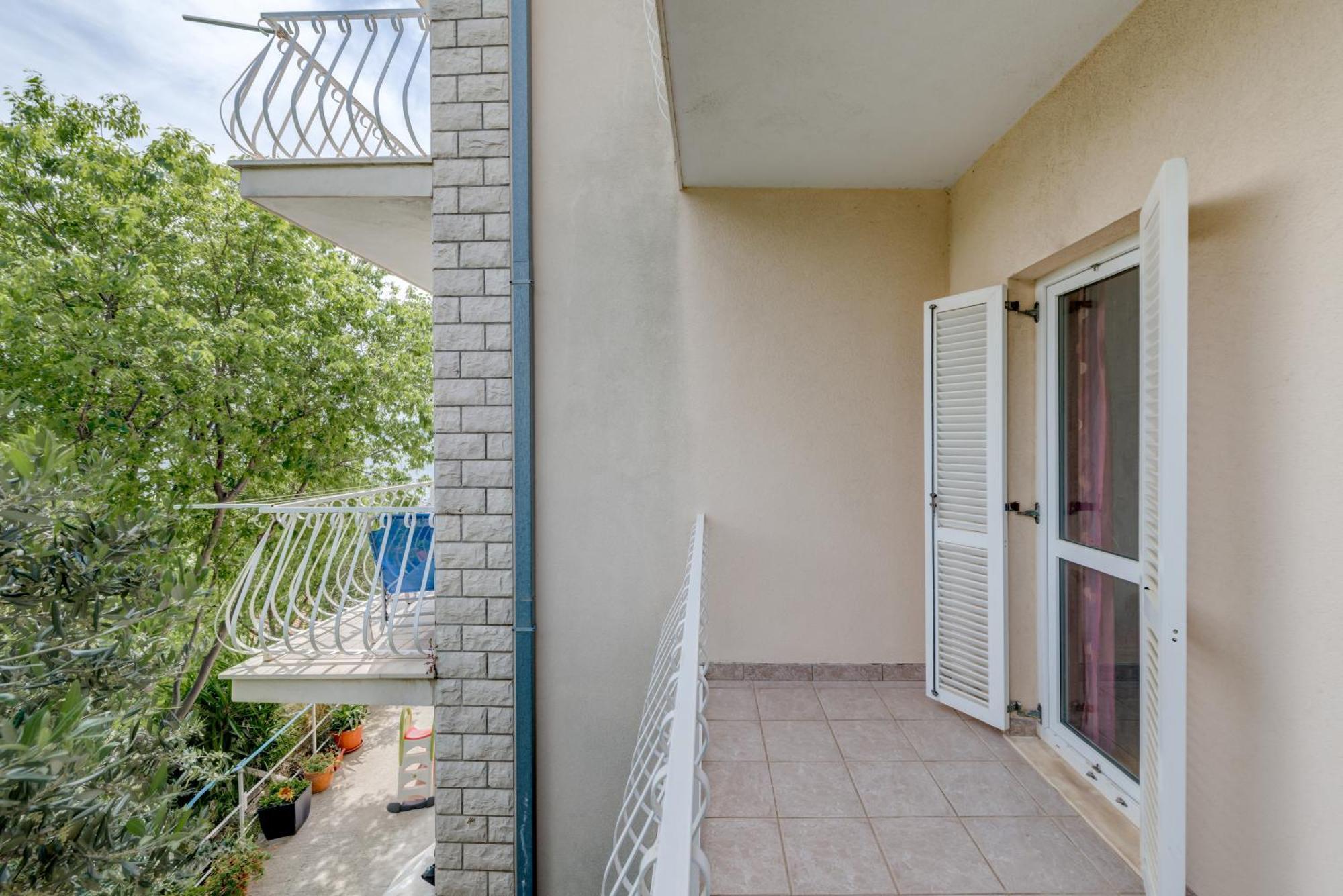 Apartment Krilo Jesenice Екстериор снимка